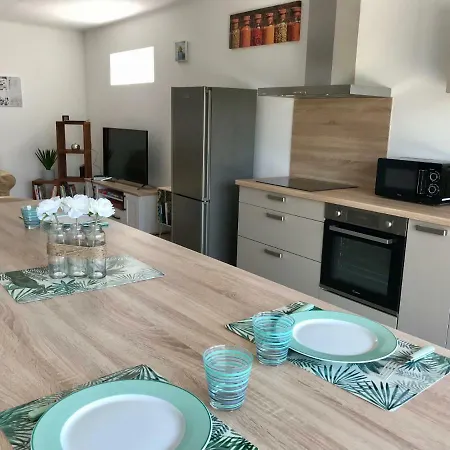 80m2 Dans Apartment
